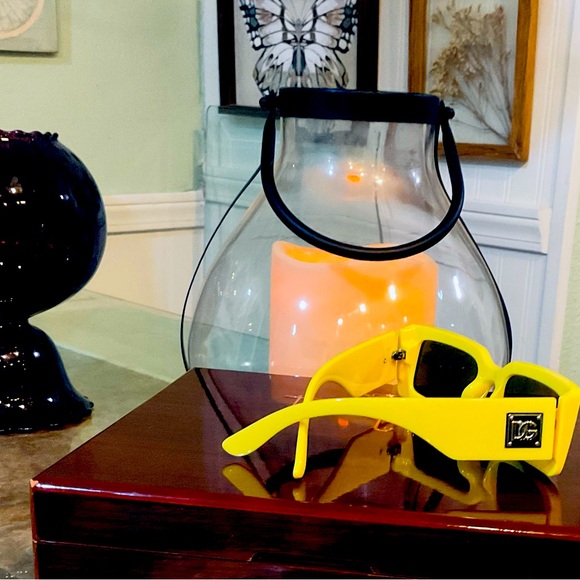 Dolce & Gabbana Yellow Sunglasses👀🥳🥳❌❌ - Picture 4 of 6